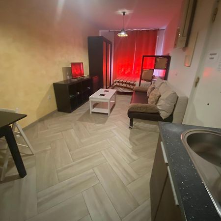 Larra La Mejor Opcion Para Ver La Warner San Martín de la Vega Εξωτερικό φωτογραφία
